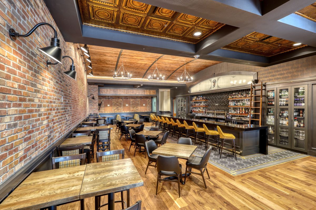 Lodge at Deadwood: Preacher Smith's and Oggie's Sports Bar